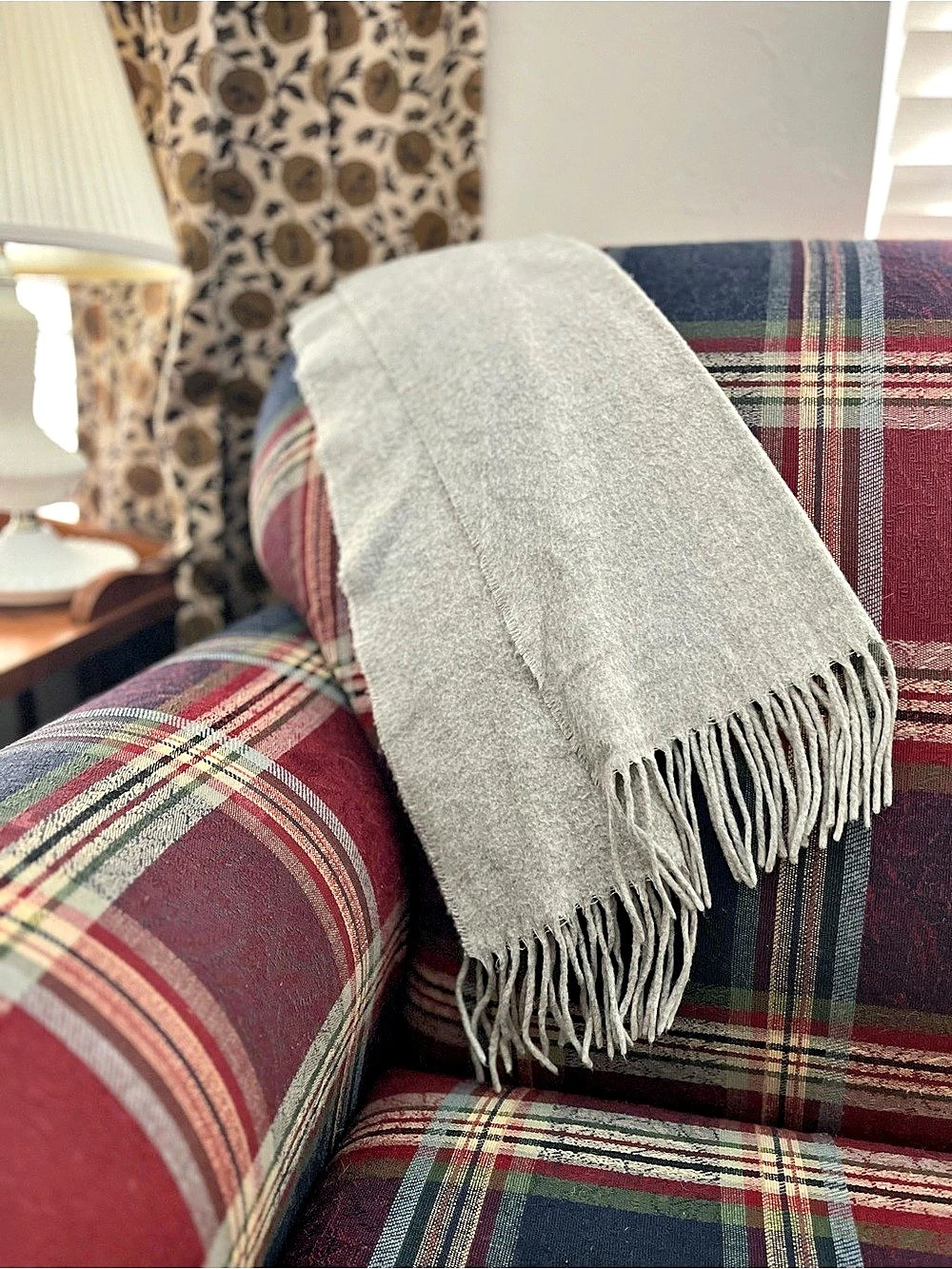 V. Fraas Cashmink Fringe Scarf Gray